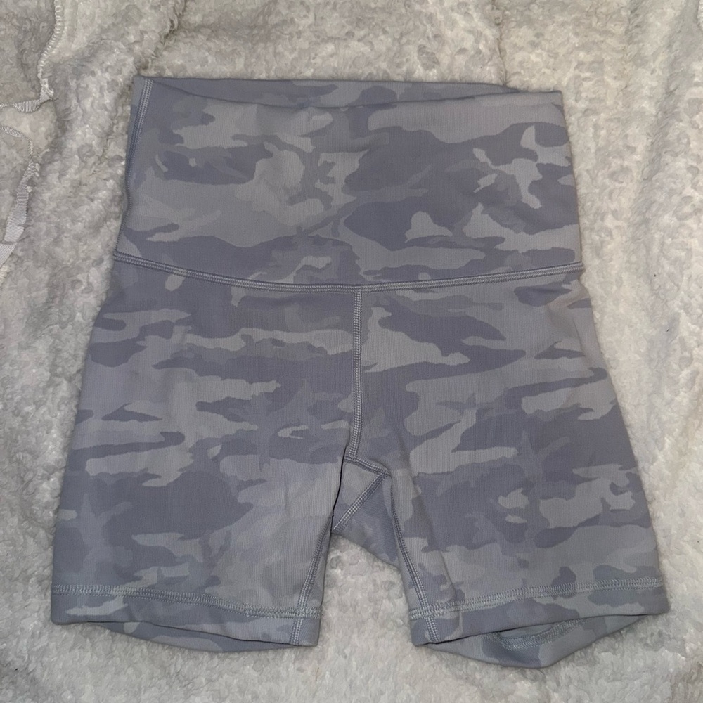 lululemon Wunder Under 4” Biker Shorts
